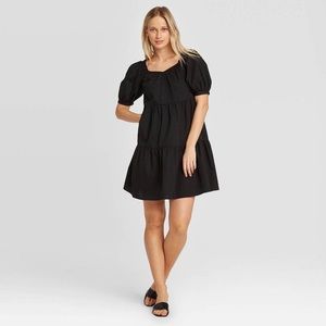 Who What Wear puff sleeve w/pockets. NWOT